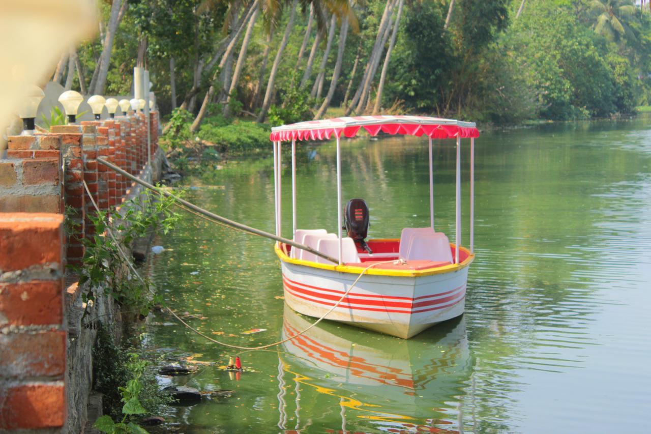 Travancore Island Resort Thiruvananthapuram Luaran gambar
